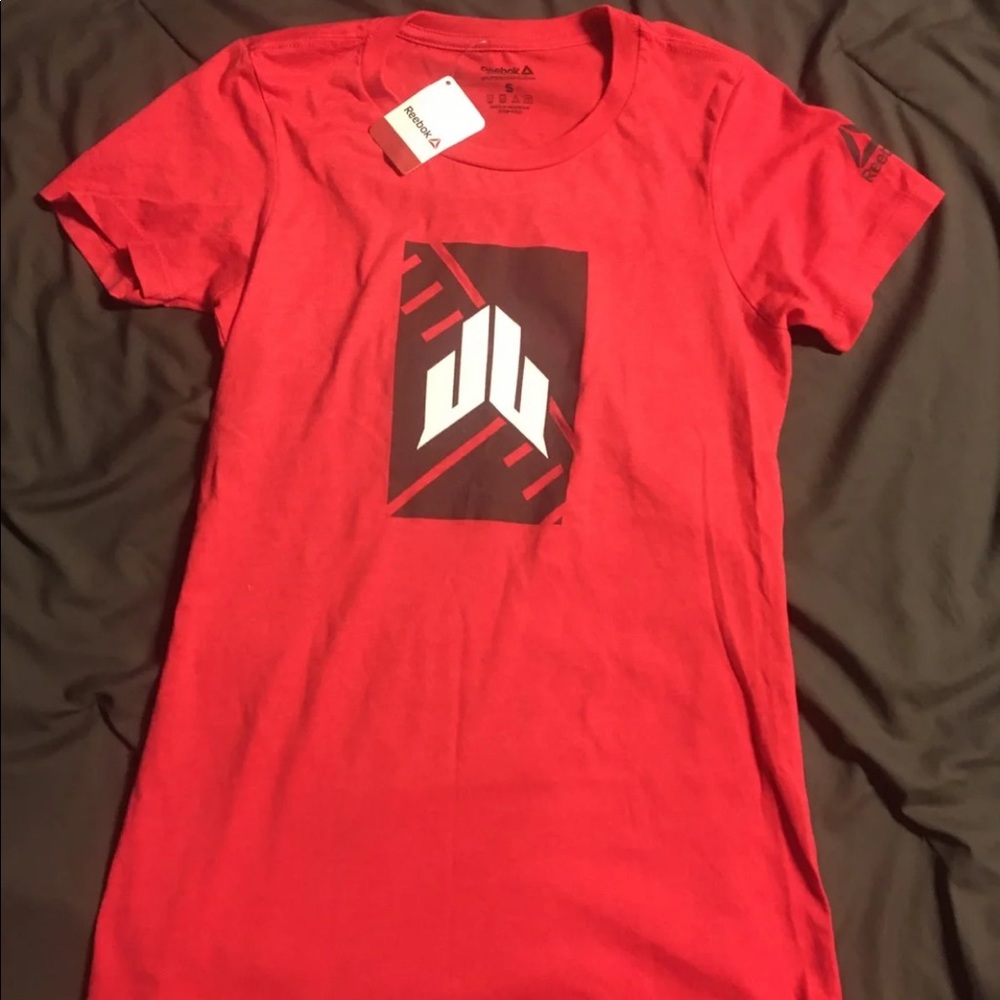 Reebok tee shirt NWT small